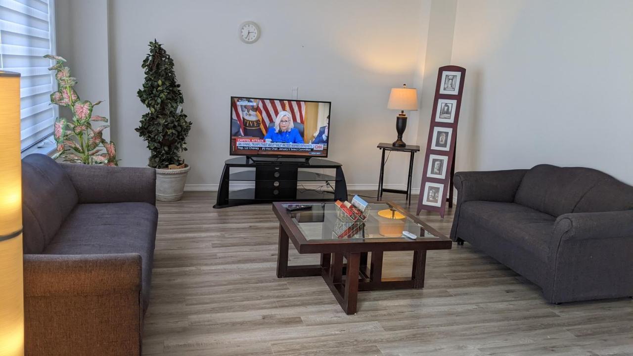 The Warm Welcome Suite Thorold Buitenkant foto